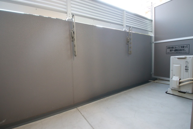 バルコニー　※別室の参考写真の為、現況優先です。