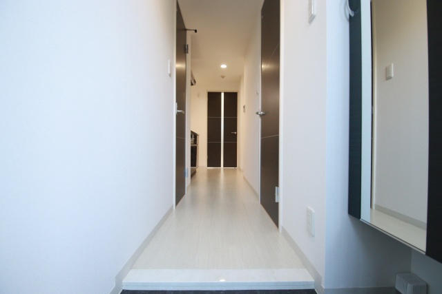 玄関　※別室の参考写真の為、現況優先です。