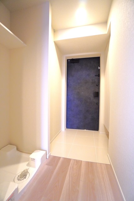 玄関　※写真は同タイプ住戸です。