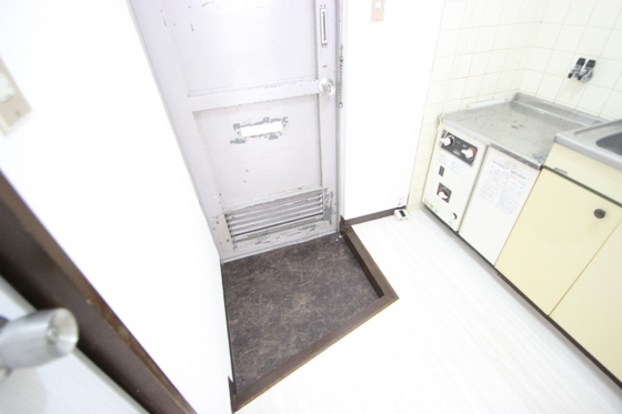 玄関　※別部屋の写真です※