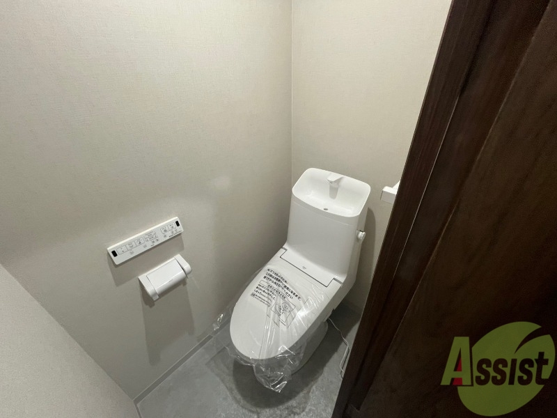 トイレ　トイレです。ウォシュレット付を探している方、おすすめです。