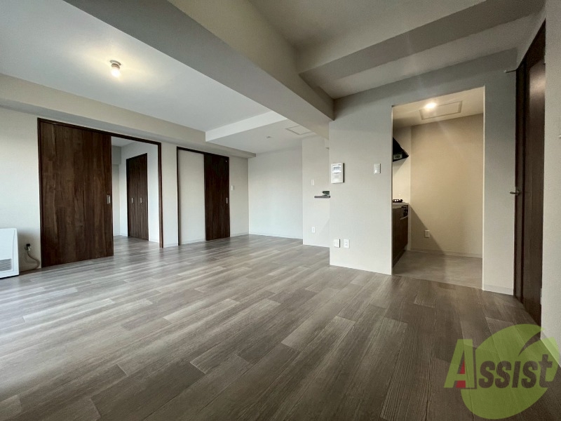 居室・リビング　広々としたリビングですね。使い勝手がよさそうですね！