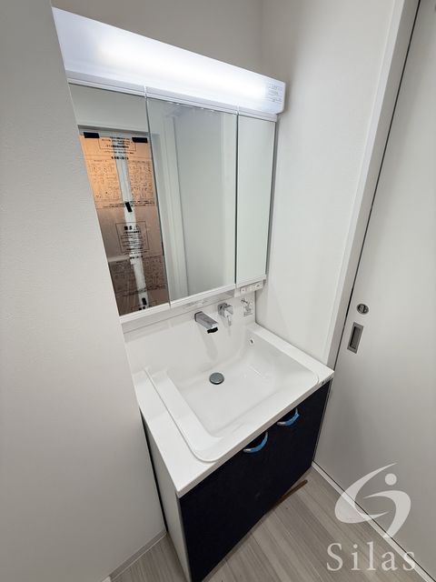 洗面設備　同仕様