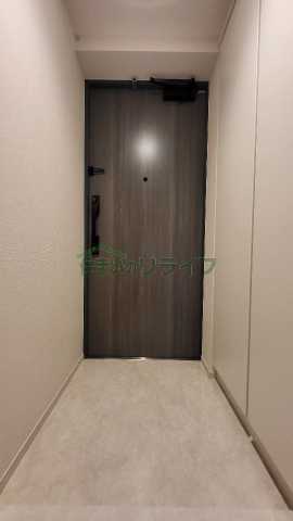 玄関　別部屋参考写真となります。