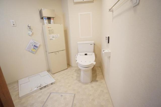 トイレ　※別室参考写真