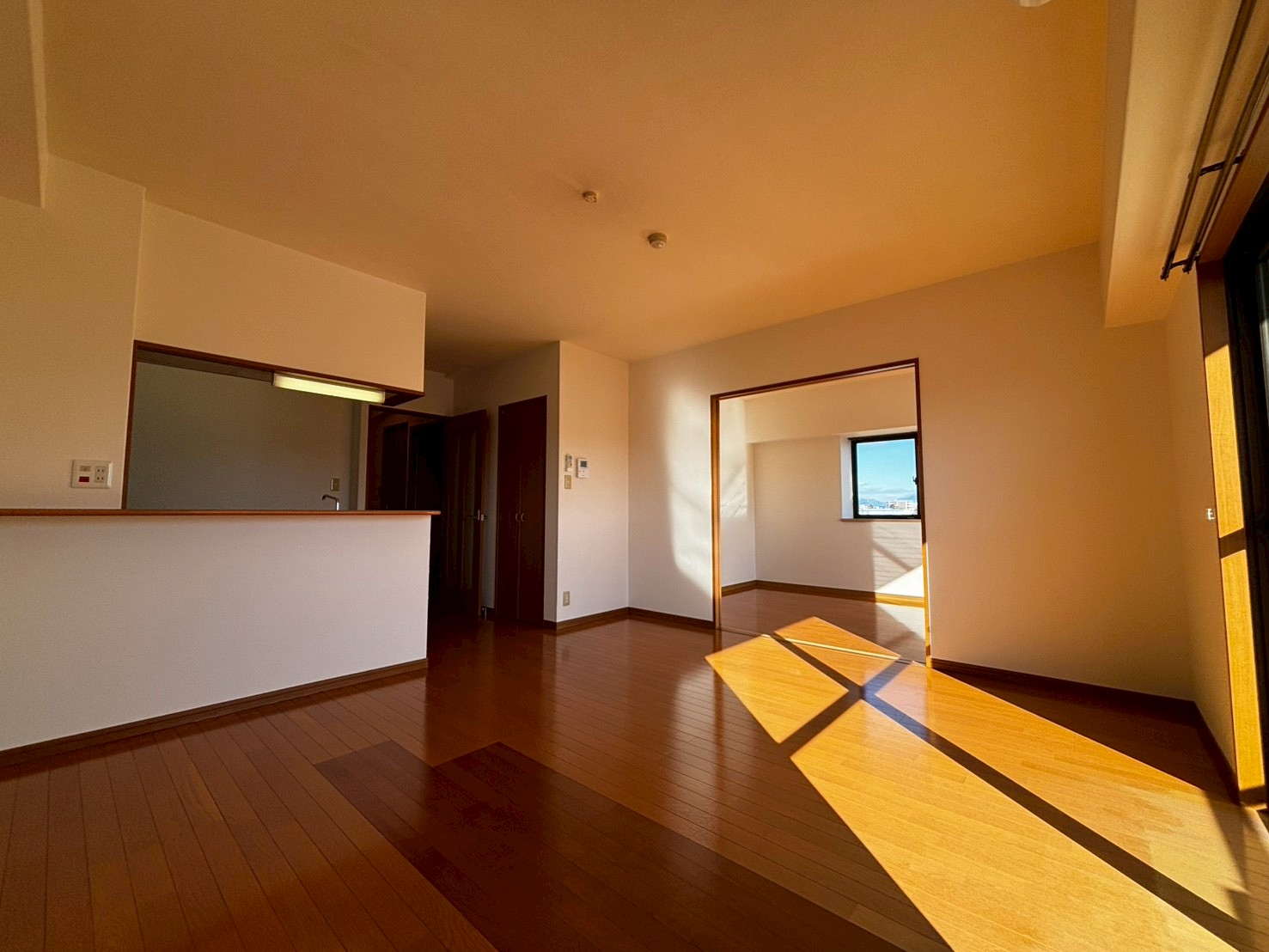 居室・リビング　LDK　※現況優先