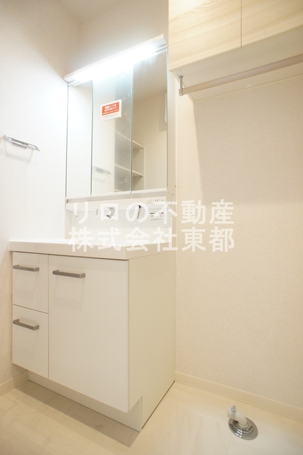 洗面設備　嬉しい洗面台は独立タイプ！