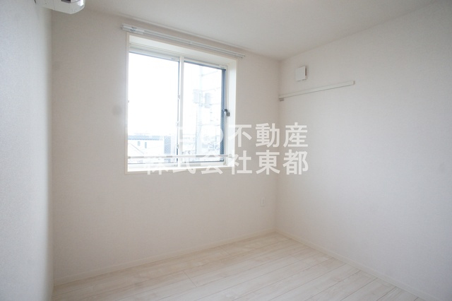 その他　白基調で爽やかな室内空間です！インテリアも映えますね♪