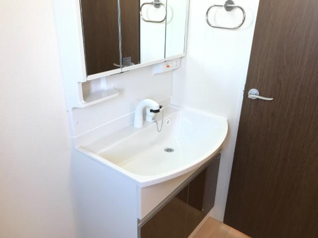 洗面設備　洗髪洗面化粧台