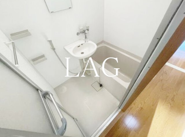 バス・シャワールーム　お風呂です。