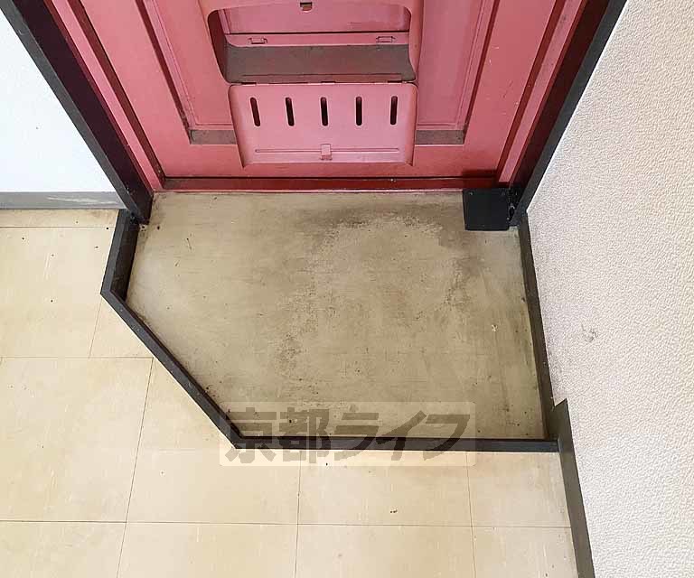 玄関　大きな段差がありません