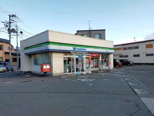 コンビニ　ファミリーマート 浪館前田店（コンビニ）まで346m