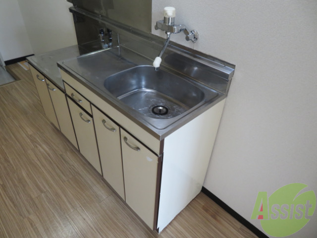 キッチン　キッチンは調理スペースもあってお料理しやすそうですね