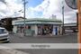 コンビニ　ファミリーマート　ＪＲ大和小泉駅前店（コンビニ）まで424m