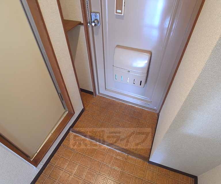 玄関　シンプルな玄関です。