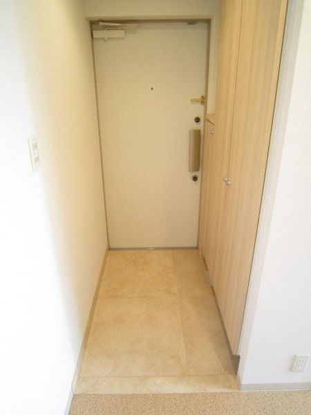 玄関　シューズボックス付き玄関