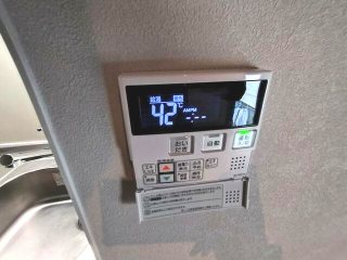 その他設備　湯沸かし器完備