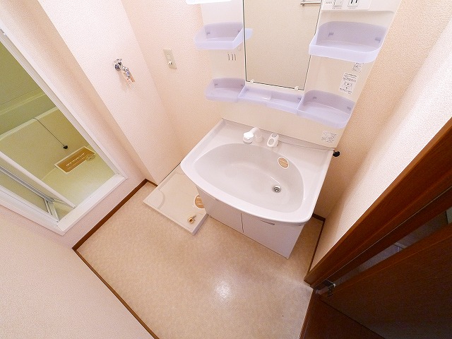 洗面設備　忙しい朝には欠かせない洗面所です