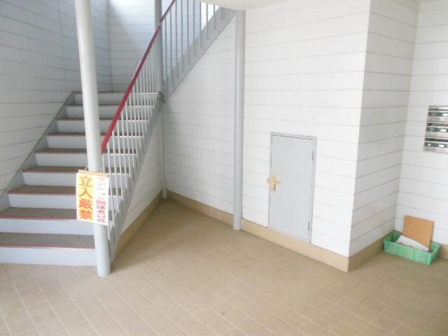 エントランス　★お部屋探しは株式会社タウンハウジング東京まで★