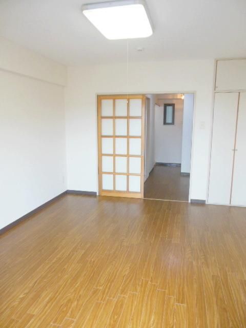 居室・リビング　★お部屋探しは株式会社タウンハウジング東京まで★