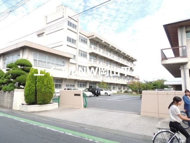中学校　岡山市立福浜中学校（中学校）まで1090m