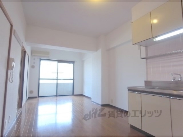 居室・リビング　リビング