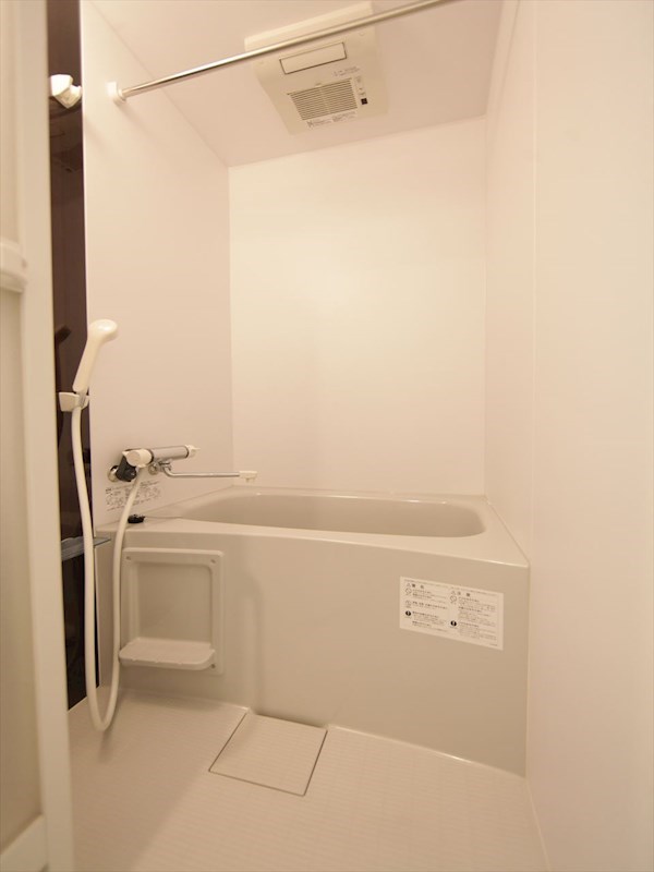 バス・シャワールーム　バスルーム　浴室暖房乾燥機付き