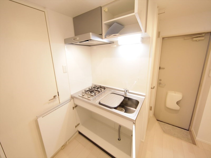 キッチン　システムキッチン（ガス2口コンロ付）