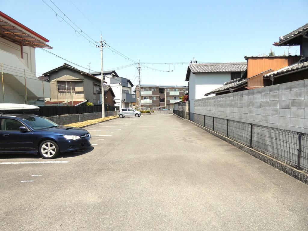 駐車場　駐車場枠1台有ります！空き確認はお問い合わせください☆