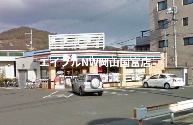 コンビニ　セブンイレブン岡山西大寺松崎店（コンビニ）まで379m