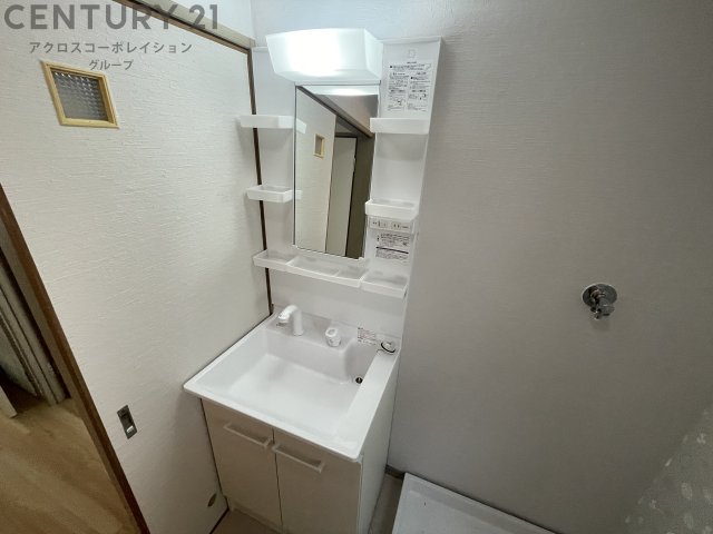 洗面設備　洗面所内に洗濯機置場あり♪