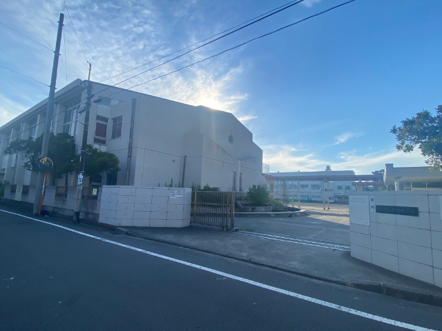 中学校　横浜市立大綱中学校（中学校）まで2532m