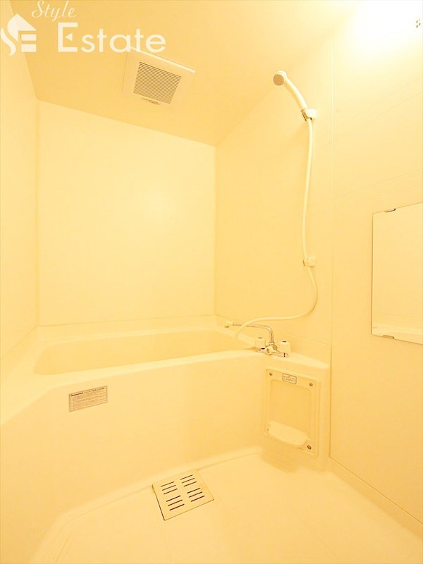 バス・シャワールーム　バスルーム