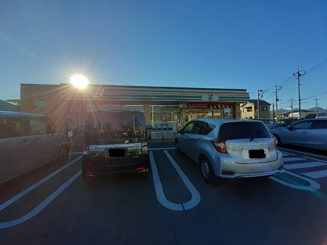 コンビニ　セブンイレブン前橋岩神３丁目店（コンビニ）まで350m