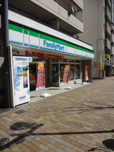 コンビニ　ファミリーマート 神戸橘通店（コンビニ）まで228m