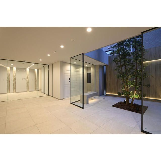 ロビー　エントランス