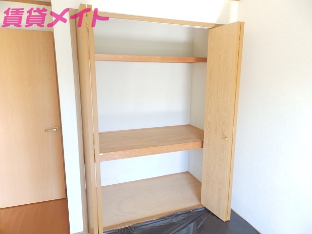 収納　同型タイプ画像