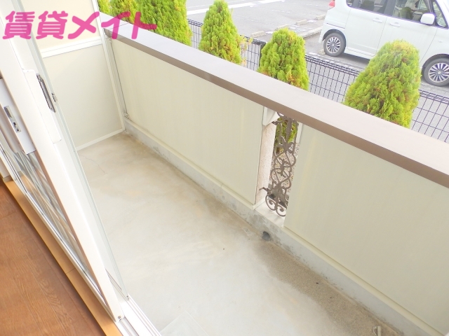 バルコニー　同型タイプ画像