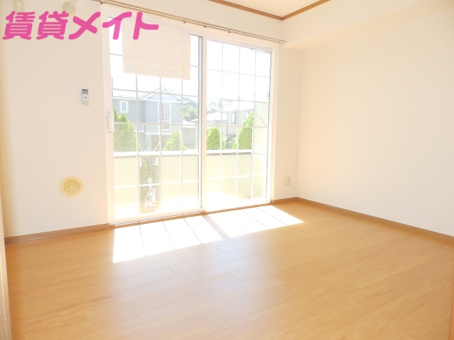 居室・リビング　同型タイプ画像