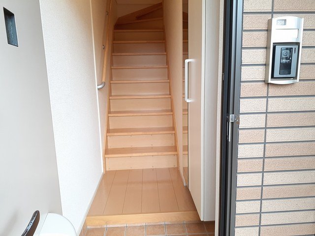 玄関　落ち着いた玄関です