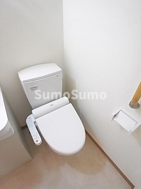 トイレ　トイレもきれいです