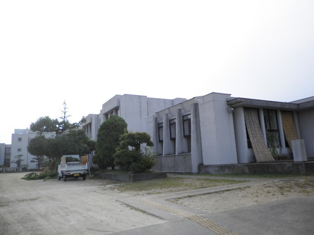 小学校　橿原市立鴨公小学校（小学校）まで1735m