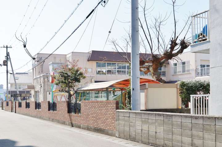 幼稚園・保育園　青嵐認定こども園（幼稚園・保育園）まで320m