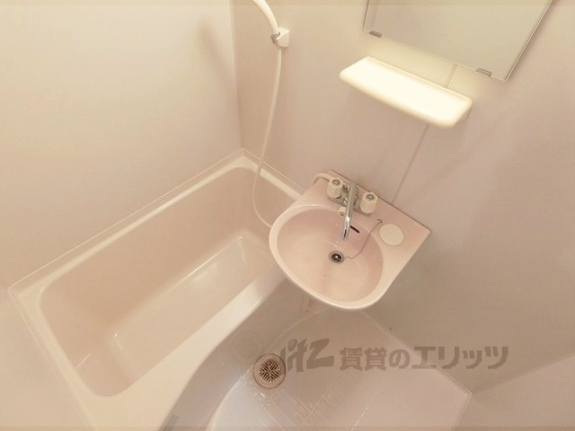 バス・シャワールーム　バス