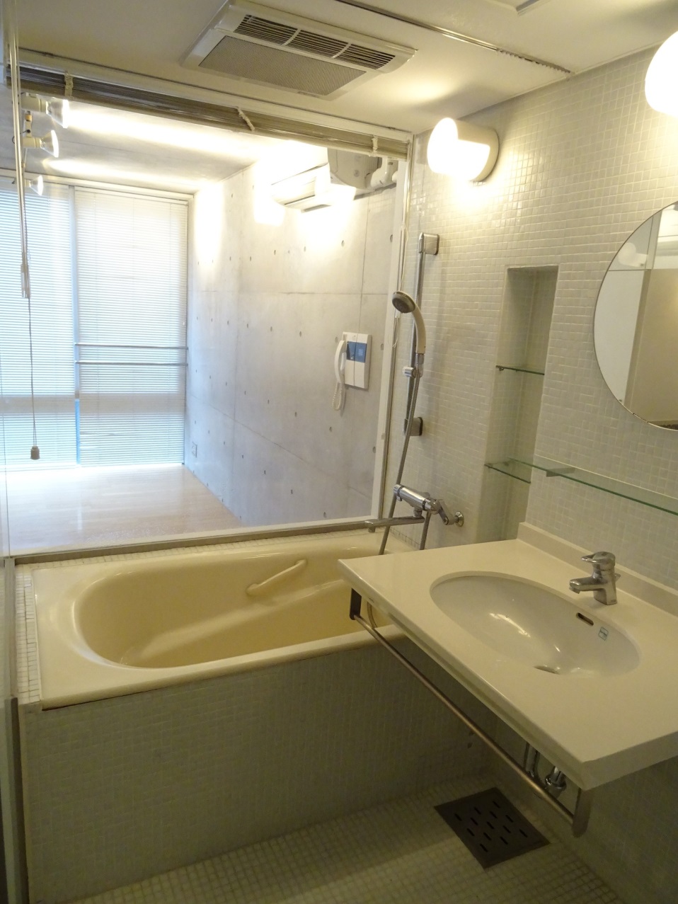 バス・シャワールーム