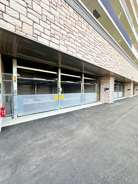 駐車場　平面・機械式駐車場も完備♪♪