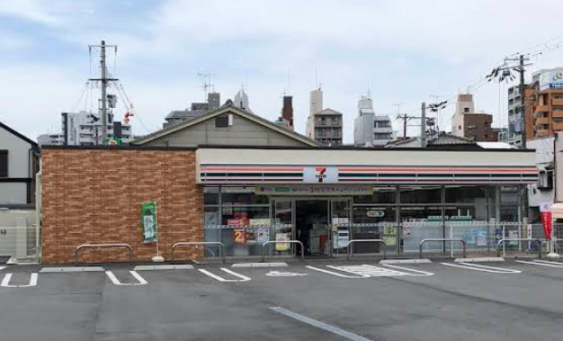 コンビニ　セブンイレブン大阪生野西１丁目店（コンビニ）まで648m