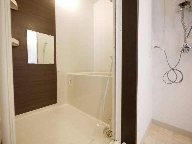 バス・シャワールーム　水廻りもピカピカ！