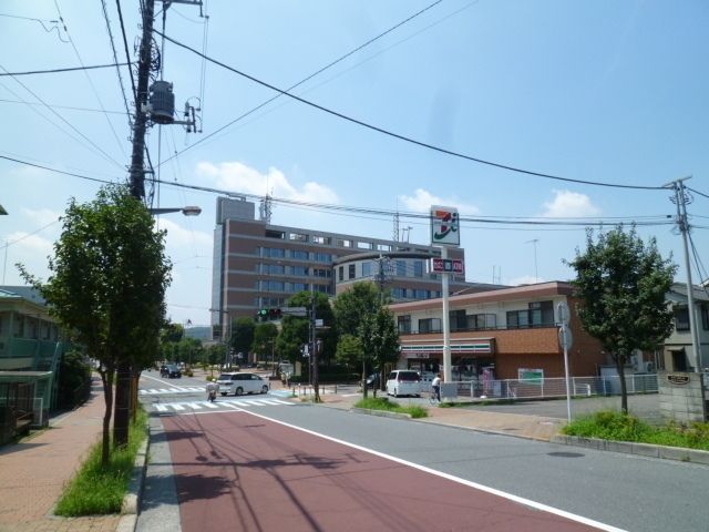 役所　昭島市役所（役所）まで471m