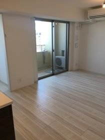 バルコニー　バルコニーからの眺めを楽しみながら食事をしませんか